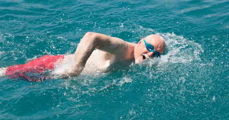Quais os benefícios da natação para idosos? Confira!